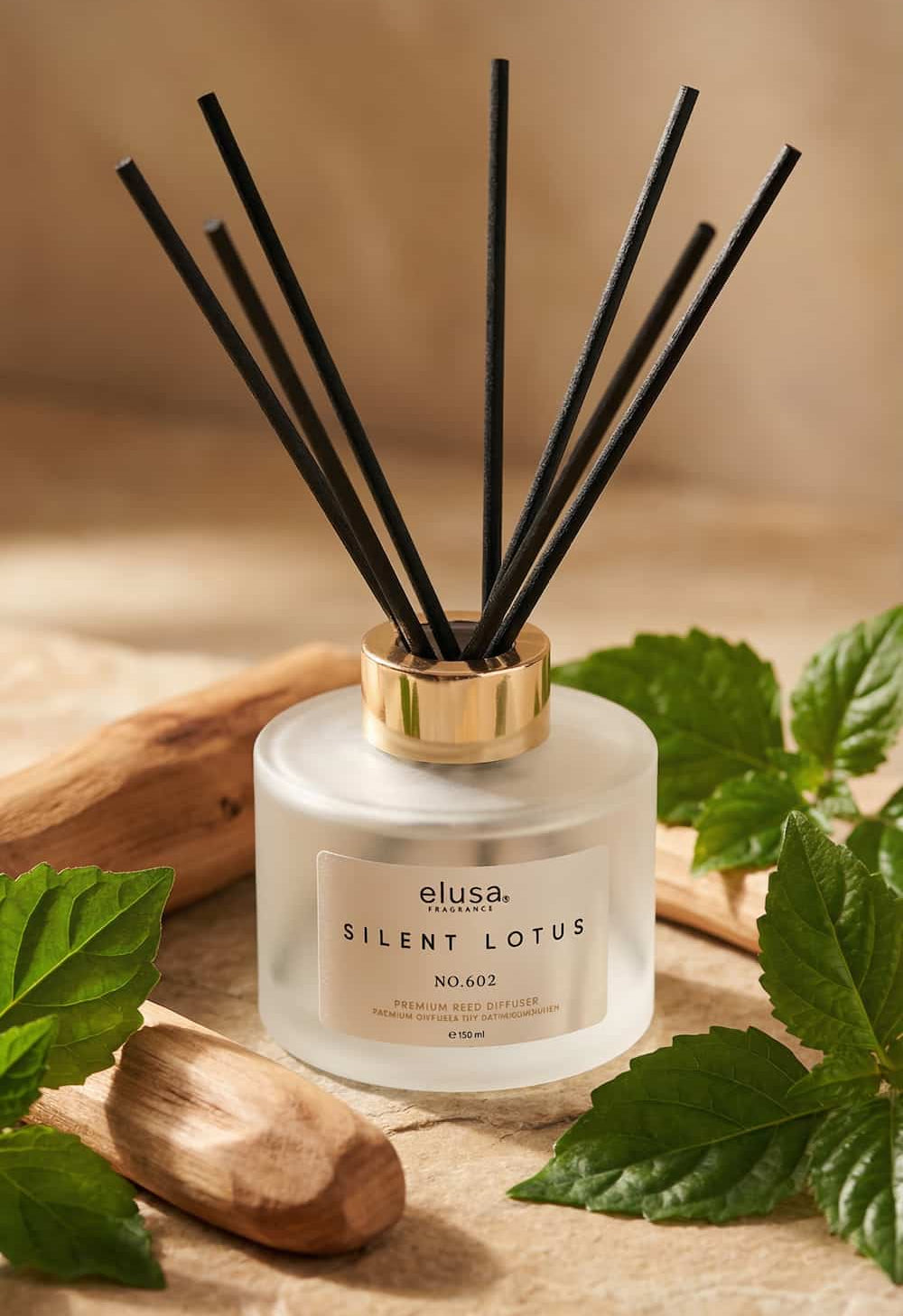 Raumduft Silent Lotus mit  Patchouli und Zedernholz