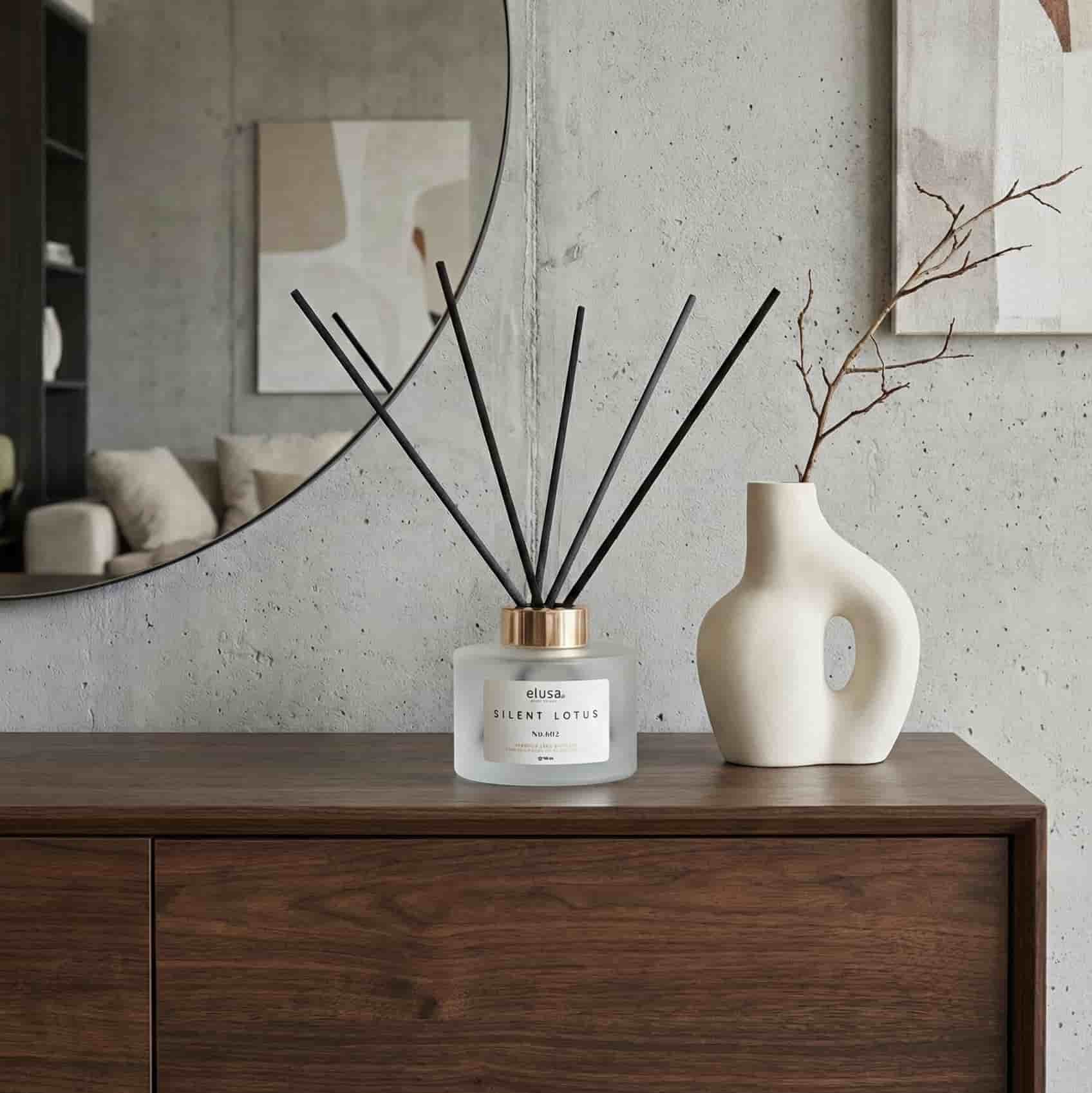 Silent Lotus - No. 602